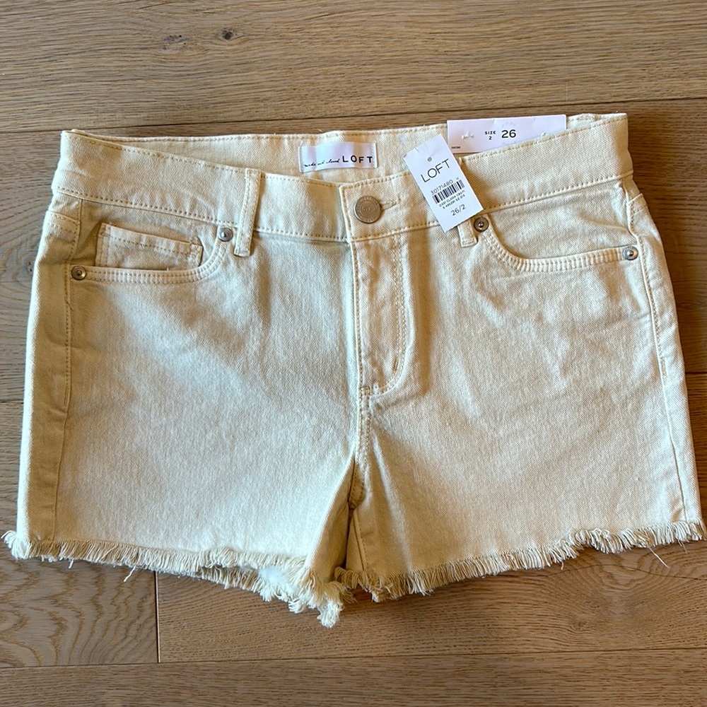 Loft Shorts Cream Color